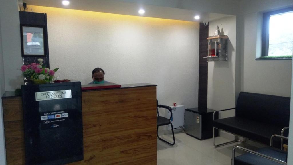 Alankrita Suites & Party Halls Meerut Bagian luar foto