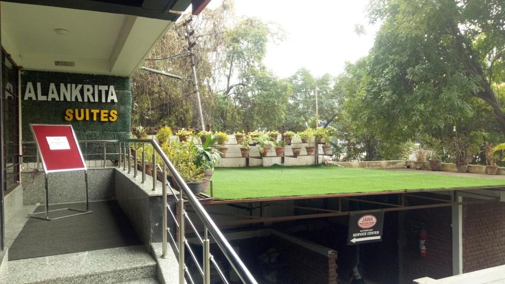 Alankrita Suites & Party Halls Meerut Bagian luar foto