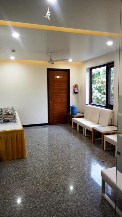Alankrita Suites & Party Halls Meerut Bagian luar foto
