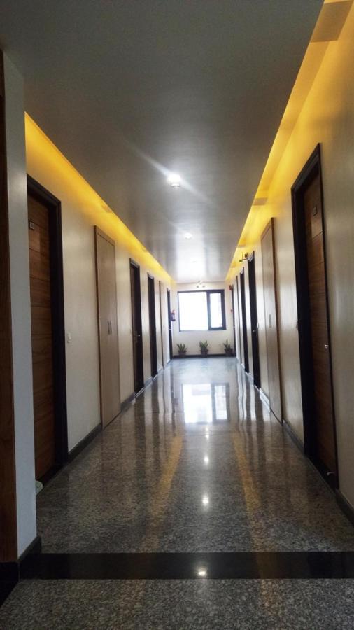 Alankrita Suites & Party Halls Meerut Bagian luar foto