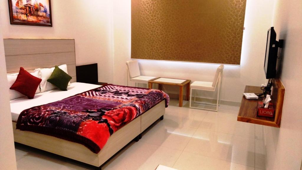 Alankrita Suites & Party Halls Meerut Bagian luar foto