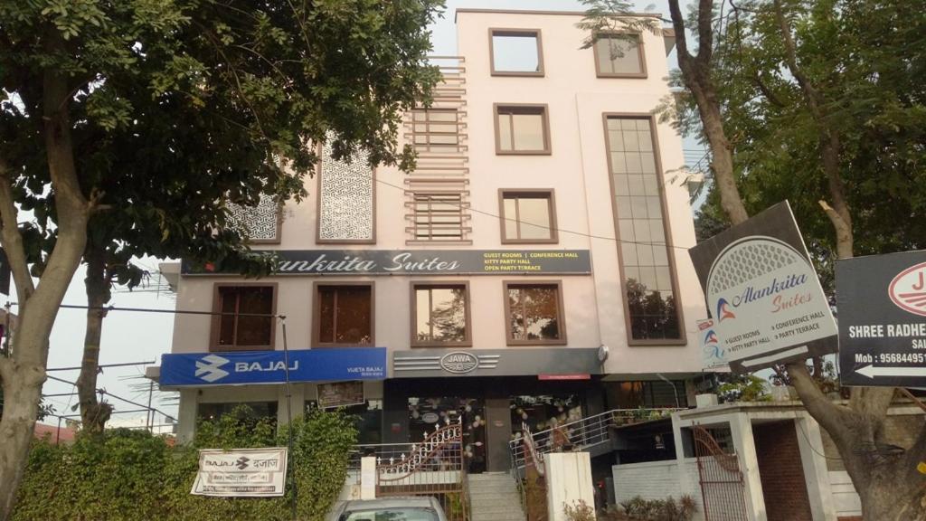 Alankrita Suites & Party Halls Meerut Bagian luar foto